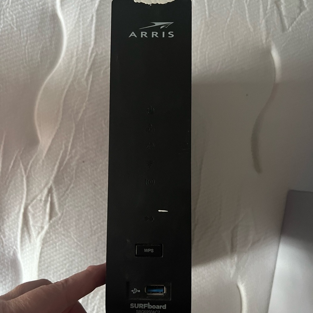 ARRIS surfboard wifi router